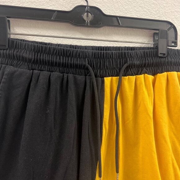 Two-Tone Black & Yellow Shein Shorts With "The World Is Yours" Text Elastic Wais - Picture 4 of 6